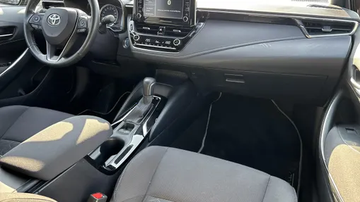 TOYOTA Corolla -
