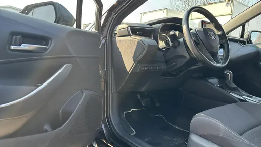 TOYOTA Corolla -