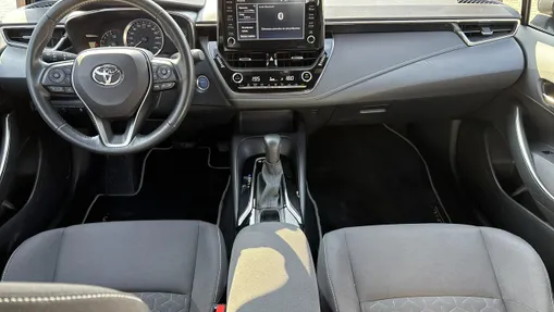 TOYOTA Corolla -