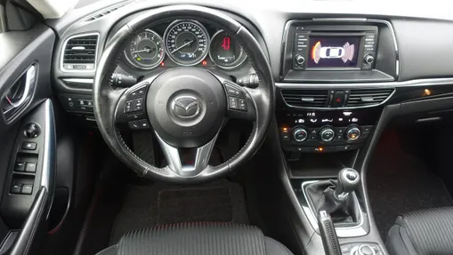 MAZDA 6 -