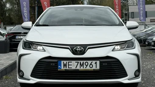 TOYOTA Corolla -