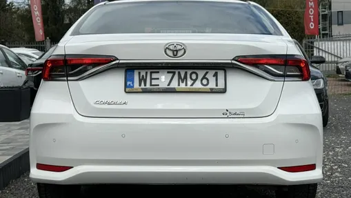TOYOTA Corolla -