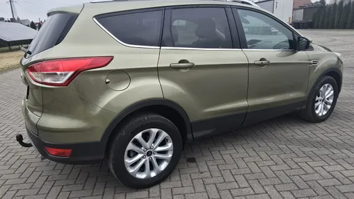 FORD Kuga -