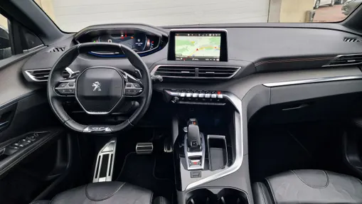 PEUGEOT 3008 -