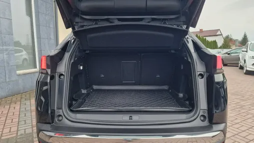 PEUGEOT 3008 -