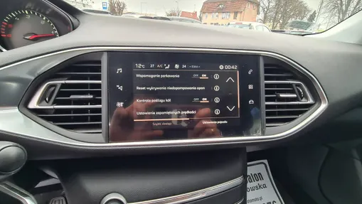 PEUGEOT 308 -