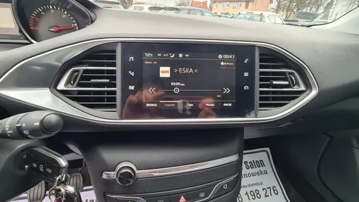 PEUGEOT 308 -