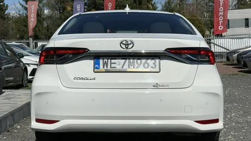 TOYOTA Corolla -