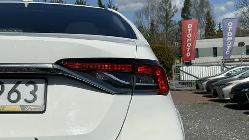 TOYOTA Corolla -