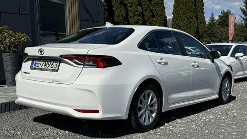 TOYOTA Corolla -