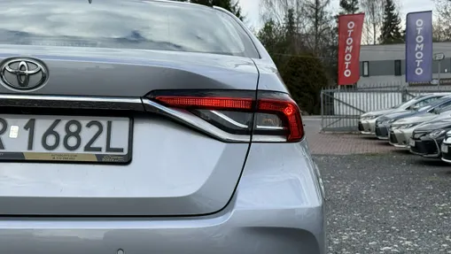 TOYOTA Corolla -