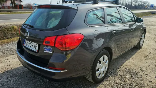 OPEL Astra -