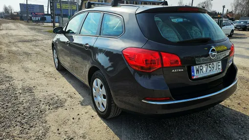 OPEL Astra -