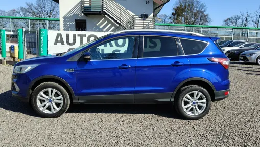 FORD Kuga -