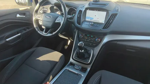 FORD Kuga -