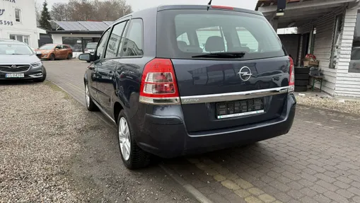 OPEL Zafira -