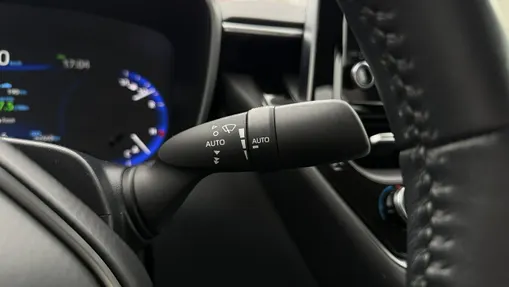 TOYOTA Corolla -