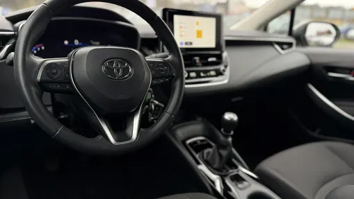 TOYOTA Corolla -