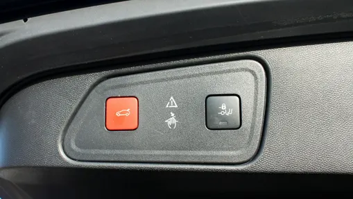 PEUGEOT 3008 -