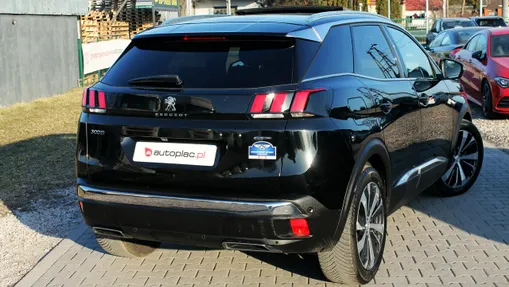 PEUGEOT 3008 -
