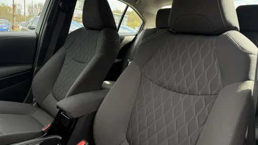 TOYOTA Corolla -