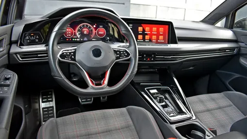 VOLKSWAGEN Golf -
