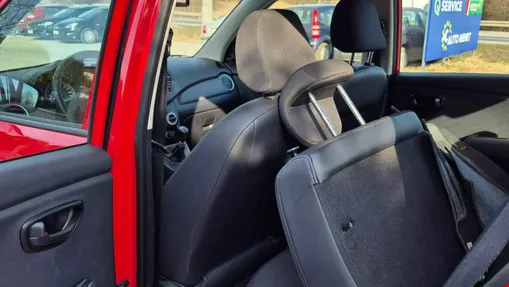 HYUNDAI i10 -