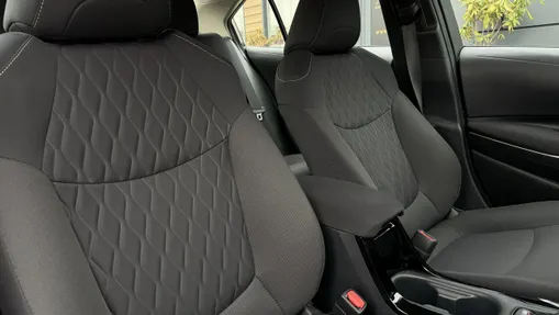 TOYOTA Corolla -