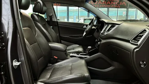 HYUNDAI Tucson -