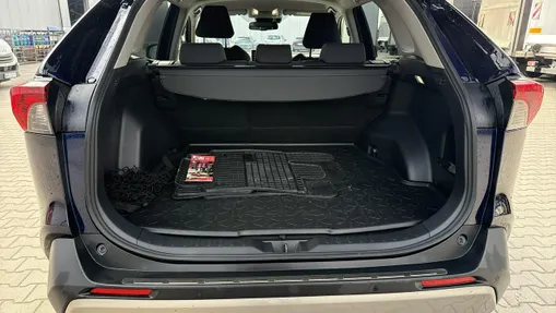 TOYOTA RAV4 -