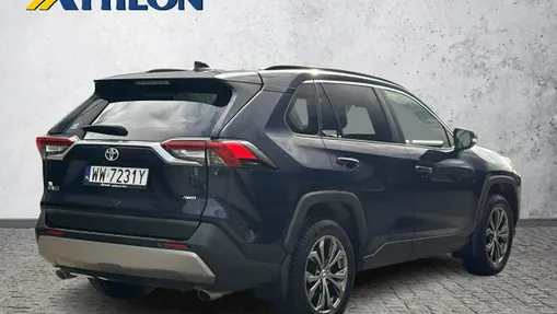 TOYOTA RAV4 -