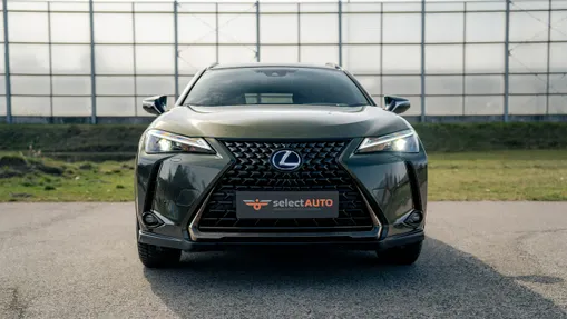 LEXUS UX -