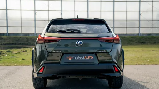 LEXUS UX -