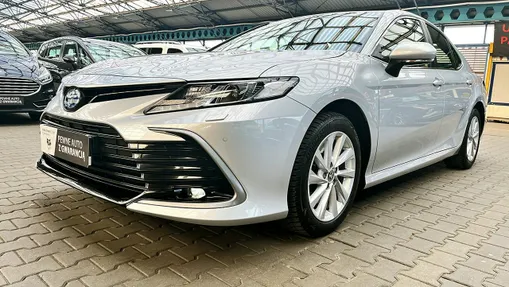 TOYOTA Camry -