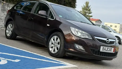 OPEL Astra -