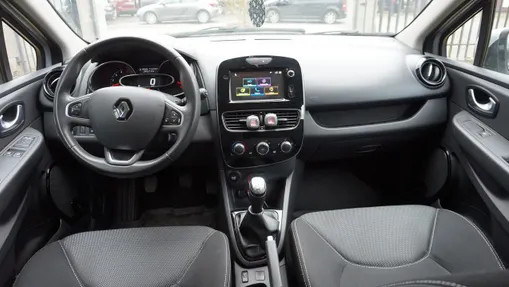 RENAULT Clio -