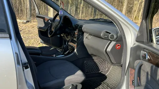 MERCEDES-BENZ C Klasa -