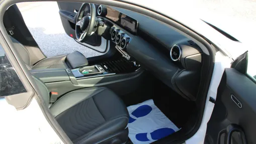 MERCEDES-BENZ CLA -