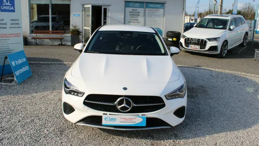 MERCEDES-BENZ CLA -