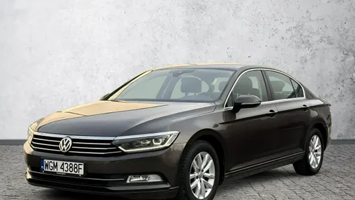 VOLKSWAGEN Passat -