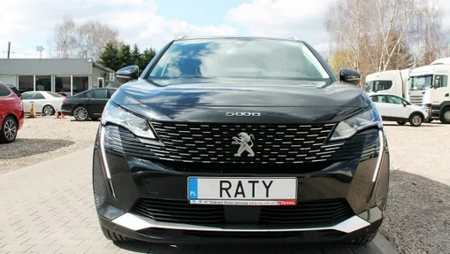 PEUGEOT 5008 -