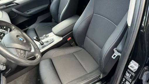BMW X3 -