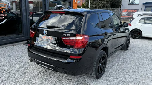 BMW X3 -