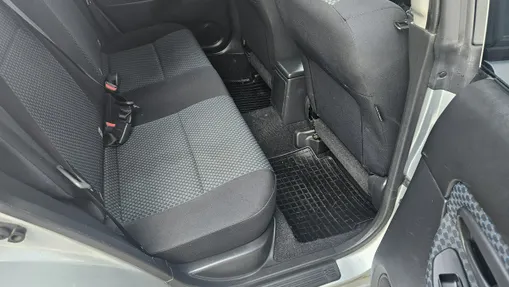 SUBARU Impreza -