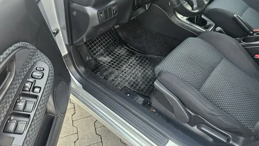 SUBARU Impreza -