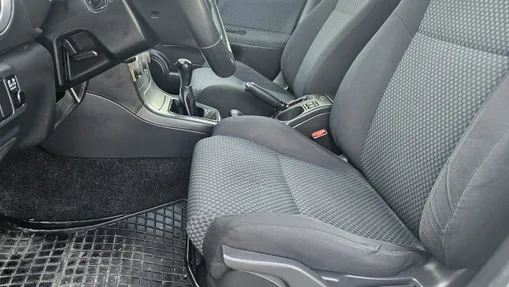 SUBARU Impreza -