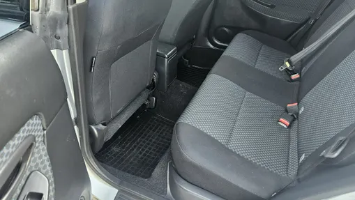 SUBARU Impreza -