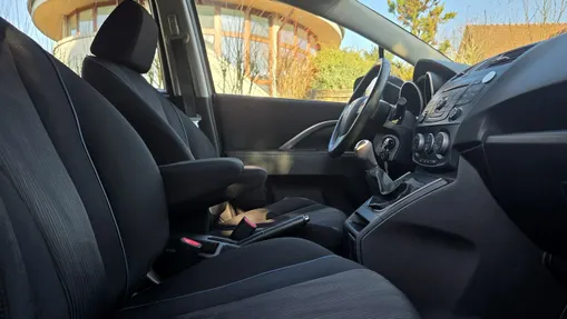 MAZDA 5 -