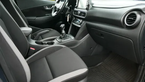 HYUNDAI Kona -