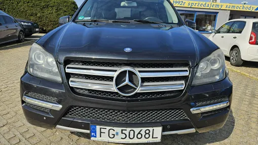 MERCEDES-BENZ GL -